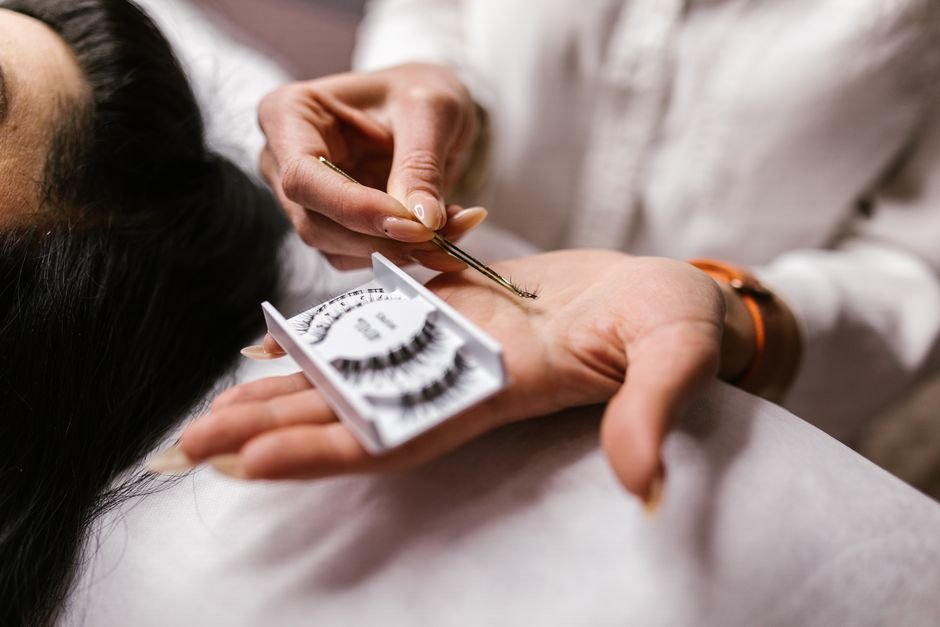 How To Start A Lash Business